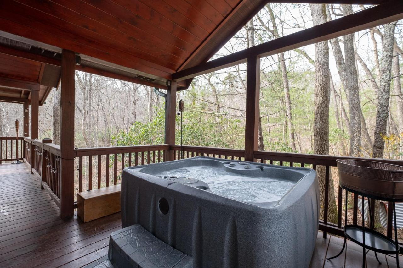 ブルーリッジ山脈 Three Dog Night - Pet-Friendly Cabin With Hot Tubヴィラ エクステリア 写真